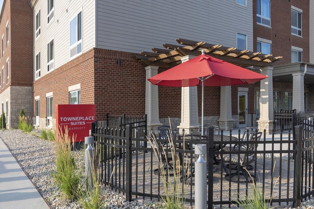 Towneplace Suites By Marriott Louisville North Jeffersonville Exterior photo